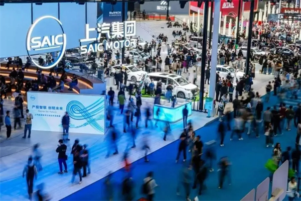 1-7月单月销量七连涨，看EMC易倍官方网站的转型与突围